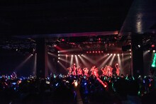 虹のコンキスタドール「虹コン5周年Anniversary LIVE～今年もあなたと過ごすサマー！～」Yokohama Bay Hall公演の様子。