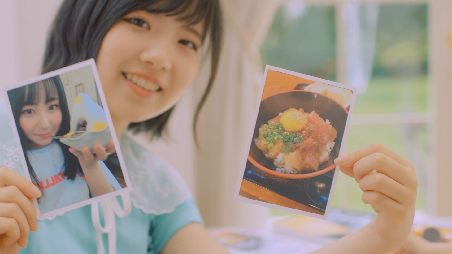 勝手に！四国観光大使「海の色を知っているか？」ミュージックビデオのワンシーン。(c)STU / KING RECORDS