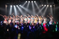 虹のコンキスタドール「虹コン5周年Anniversary LIVE～今年もあなたと過ごすサマー！～」Yokohama Bay Hall公演の様子。