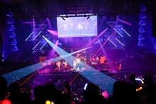 サイプレス上野とロベルト吉野×月蝕會議×The Dirty Dawg（from「ヒプノシスマイク -Division Rap Battle-」）（写真提供：キングレコード）