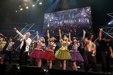 「EVIL LINE RECORDS 5th Anniversary FES.“EVIL A LIVE” 2019」フィナーレの様子。（写真提供：キングレコード）