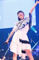 青山菜花（B.O.L.T）（写真提供：キングレコード）