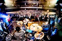 BLUE ENCOUNT「BLUE ENCOUNT HALL TOUR 2019 apartment of SICK(S)」名古屋市公会堂の様子。（撮影：浜野カズシ）