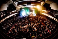 BLUE ENCOUNT「BLUE ENCOUNT HALL TOUR 2019 apartment of SICK(S)」名古屋市公会堂の様子。（撮影：浜野カズシ）