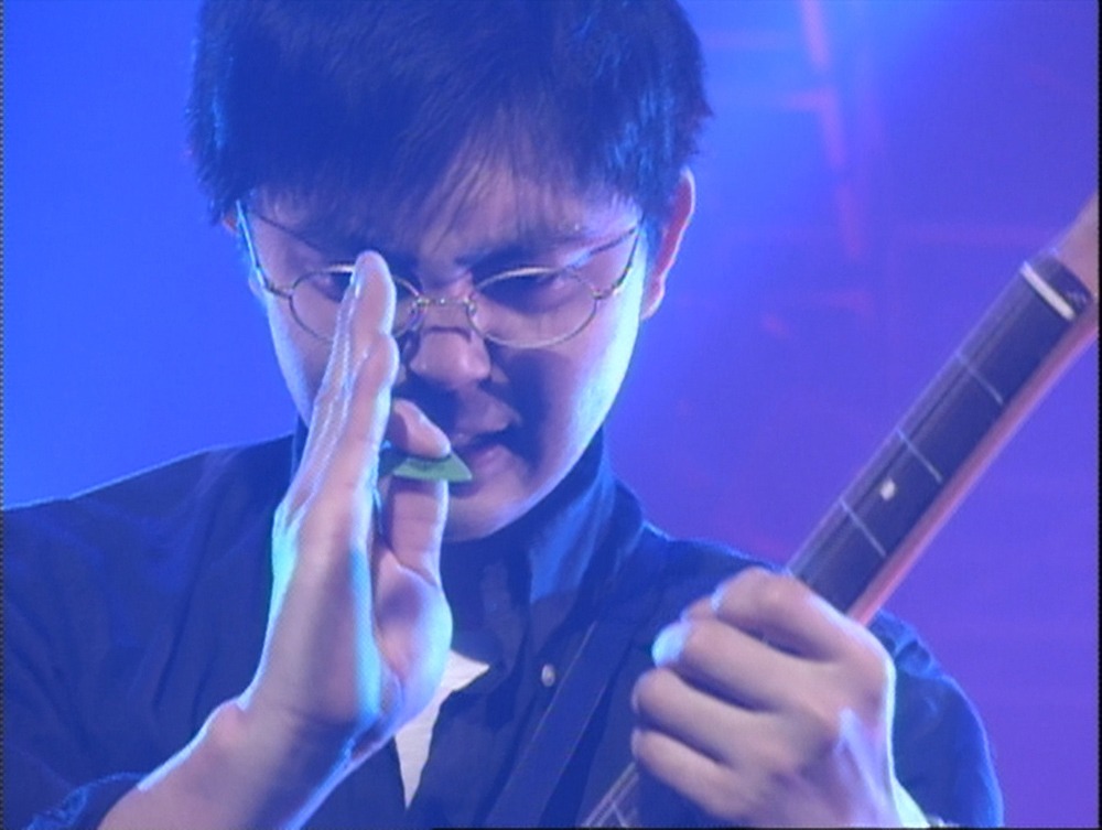 2001年放送の「FACTORY#75」より。（写真提供：フジテレビ）