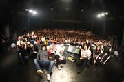 「DELICIOUS LABEL 20th Anniversary "DELICIOUS BUMP SHOW!!"」の様子。（写真提供：DELICIOUS LABEL）