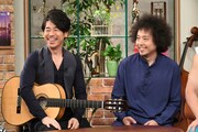 左から沖仁、U-zhaan。(c)テレビ朝日