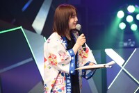 「パパママ一番 裸の少年 夏祭り！」囲み取材の司会を務めた弘中綾香アナウンサー