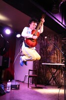 ジョニー大蔵大臣（水中、それは苦しい）