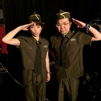 西寺郷太（NONA REEVES）とのユニット・ごまごまCLUB。（写真提供:西寺郷太）