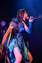 アップアップガールズ（2）の鍛治島彩。（写真提供：YU-Mエンターテインメント）