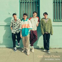 INTERSECTION「One Step Closer」配信ジャケット