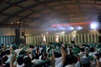 新潟・佐渡で16周年記念コンサートを行ったNegicco。