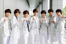 M!LK（撮影：小坂茂雄）