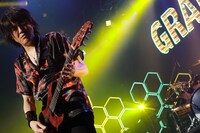 ｅ-ZUKA（G）（撮影：平野タカシ）