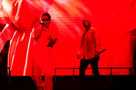 左から登坂広臣、CrazyBoy。