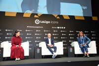 澤穂希、アンドレス・イニエスタ、北澤豪のトークセッションの様子。