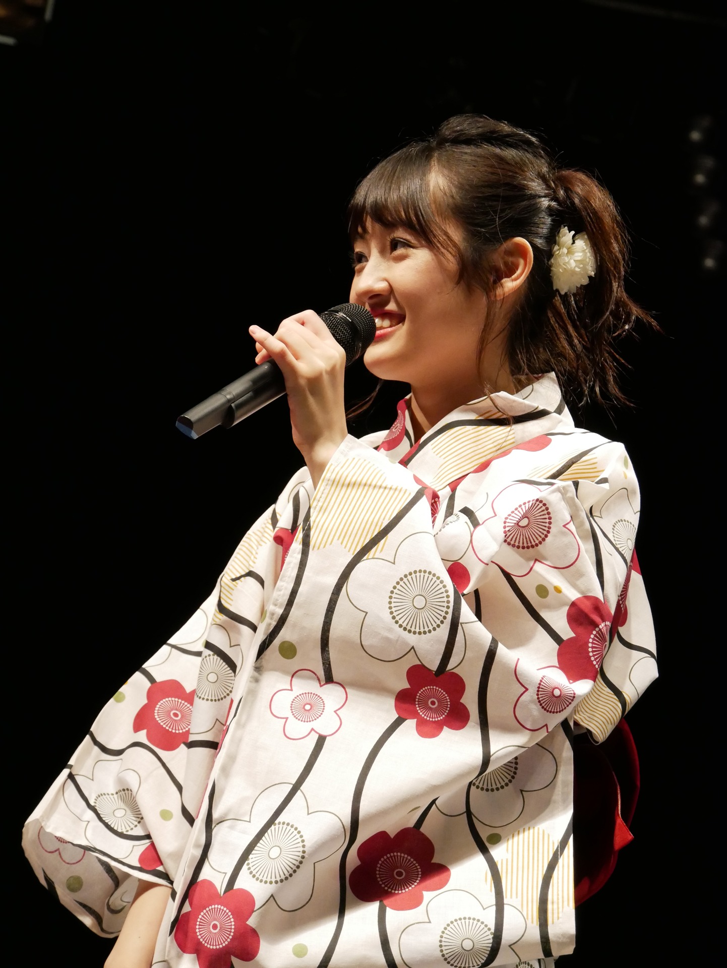 咲良菜緒