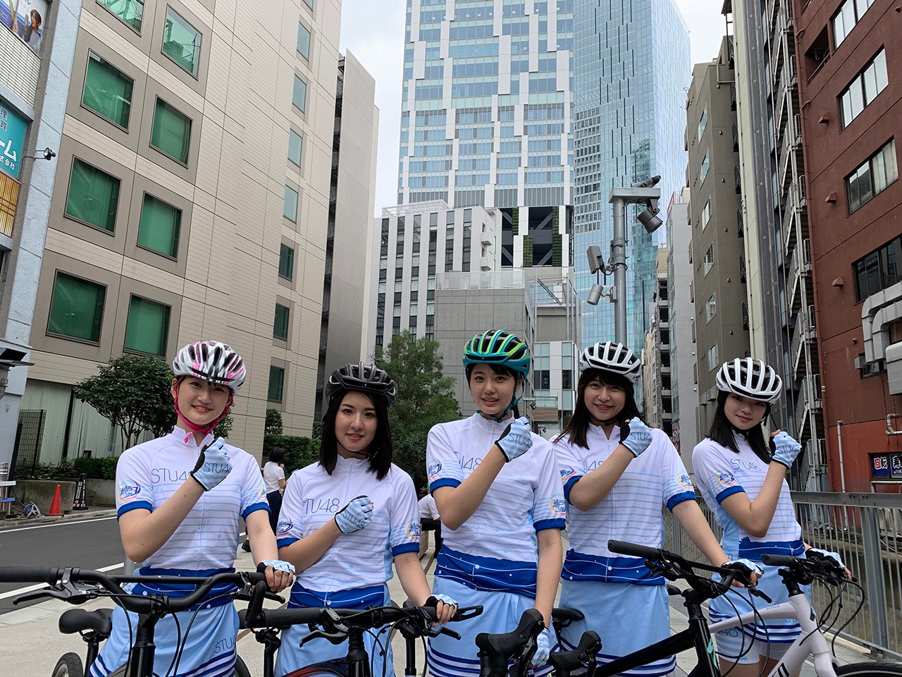 STU48の課外活動ユニット「瀬戸7」のメンバー。