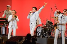 東京スカパラダイスオーケストラのライブの様子。