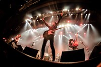 夜の本気ダンス（撮影：キムラユキ）