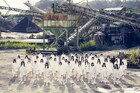 ラストアイドル「青春トレイン」全収録曲発表、広告と連動したジャケ写も公開
