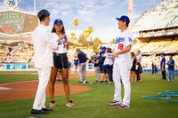 左からMIYAVI、大坂なおみ選手、前田健太選手。（Photo by ZB Images）