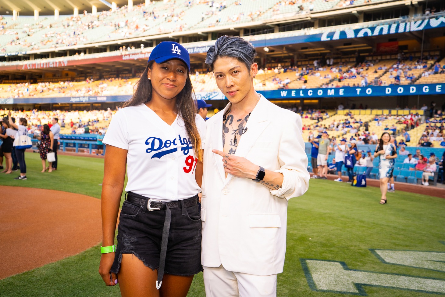 左から大坂なおみ選手、MIYAVI。（Photo by ZB Images）