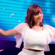 篠崎愛、歌とダンスに衣装でも魅せたワンマンライブ「令和最初のラブ祭」