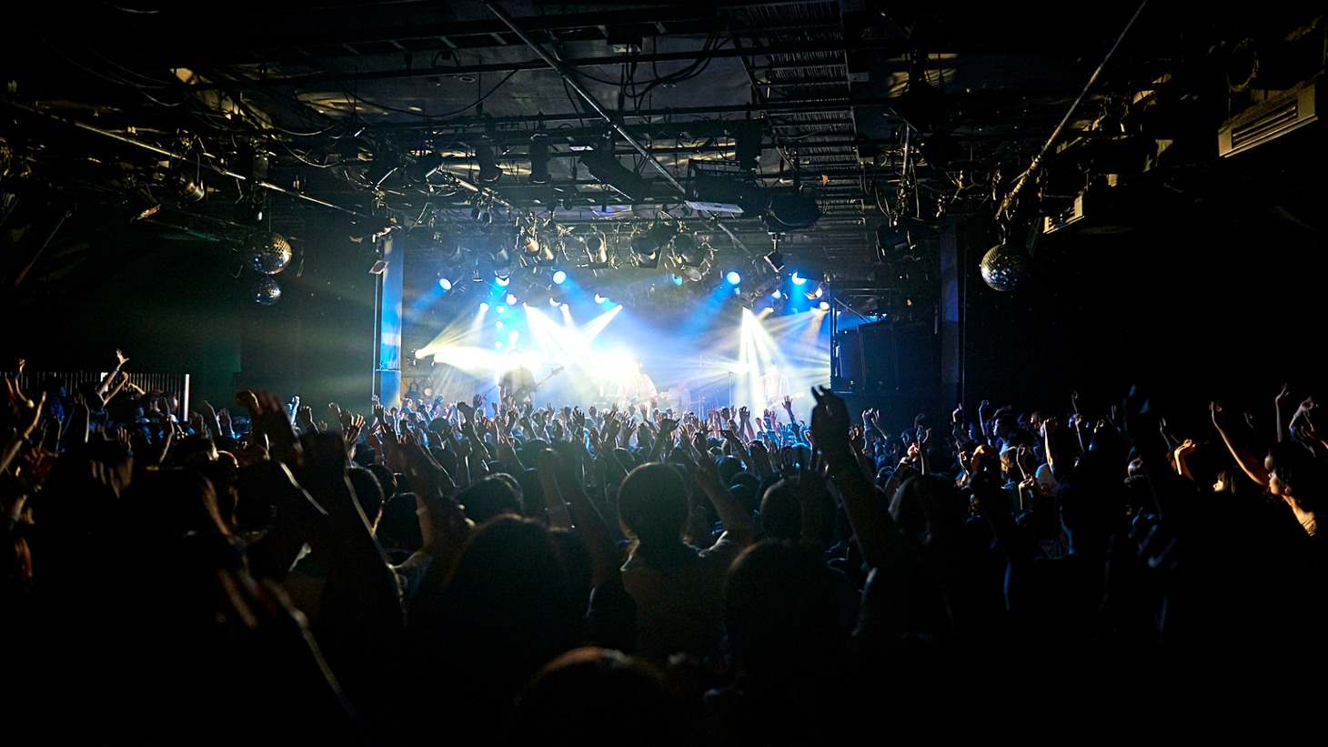 「ぼくらのサイダーウォーズ3 -先輩、よろしくお願いします-」渋谷CLUB QUATTRO公演の様子。（撮影：イシワタタツル）