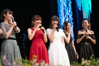 MCで盛り上がるハコムスOG。