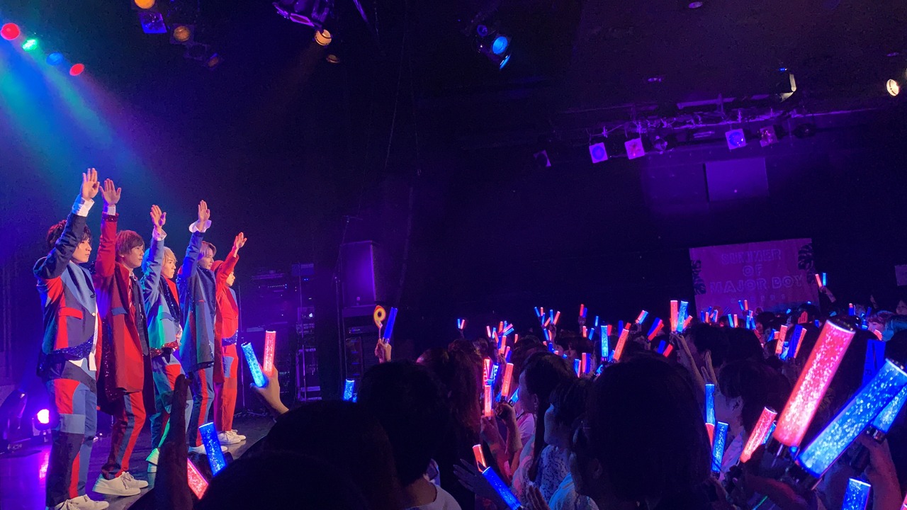 CUBERS「SPECIAL SUMMER OF MAJOR BOY」東京公演の様子。（撮影：牛島康介）
