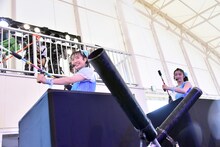 左から吉川ひより、杏ジュリア。