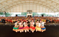 ときめき▽宣伝部「▽ときめき▽夏のびっちょり祭り2019」で撮影された記念写真。（写真提供：エイベックス）