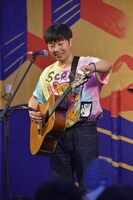 曽我部恵一出演「円頓寺デイリーライブ」の様子。