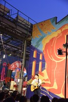 曽我部恵一出演「円頓寺デイリーライブ」の様子。