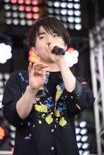 藤原聡（Vo, Piano）