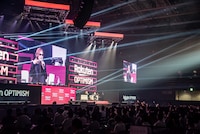 YOSHIKIが登壇した「Rakuten Optimism 2019」の様子。