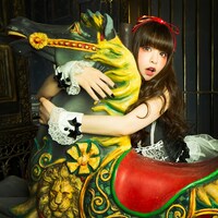 春奈るな「回転木馬」配信ジャケット