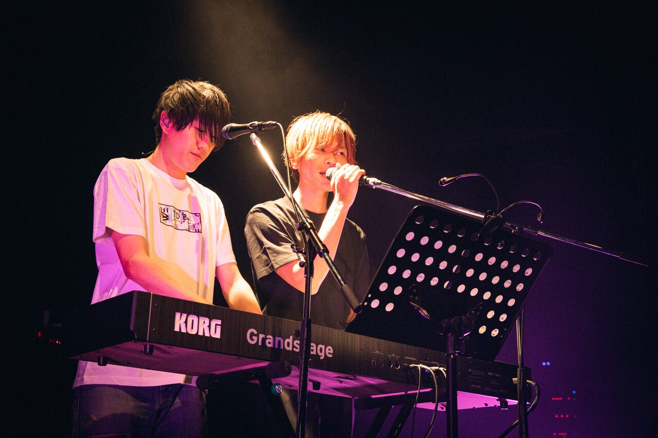 竹縄航太（HOWL BE QUIET）、杉本雄治（WEAVER）。（撮影 山川哲矢）