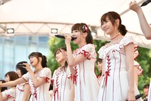 NGT48によるライブの様子。