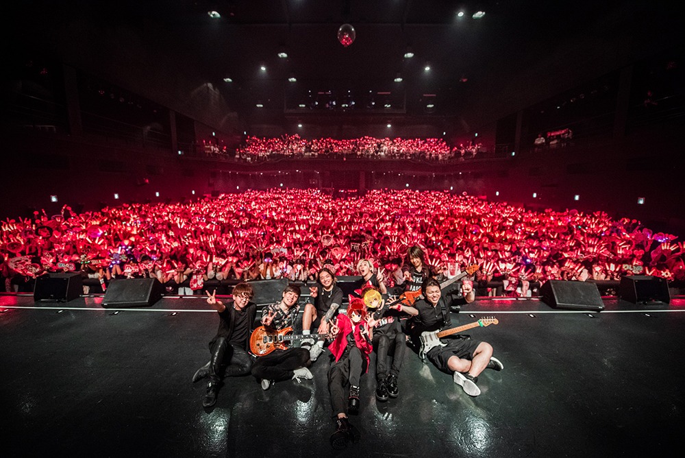 「すたーとらいふっ！」東京・Zepp Tokyo公演の様子。（写真提供：STPR）