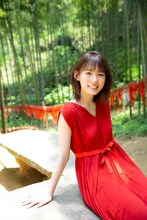 小池美波（欅坂46）1st写真集より。（撮影：阿部ちづる）