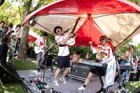 Transit My Youthのライブの様子。