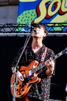 カマチュー（Vo, G / DENIMS）