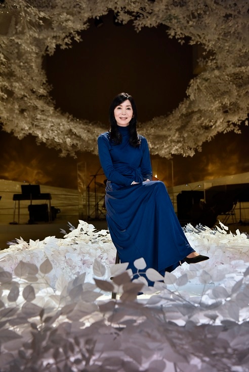 「MUSIC FAIR」に出演する竹内まりや。(c)フジテレビ