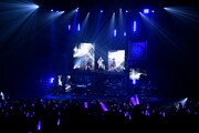 「鈴木愛理 LIVE 2019 "Escape"」大阪・フェスティバルホール公演の様子。(写真提供:アップフロントグループ)
