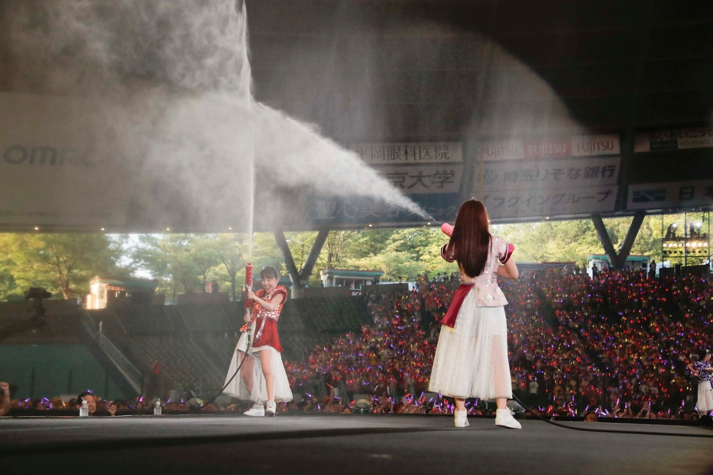 「MomocloMania2019 -ROAD TO 2020- 史上最大のプレ開会式」の様子。