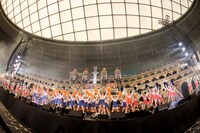 「MomocloMania2019 -ROAD TO 2020- 史上最大のプレ開会式」の様子。