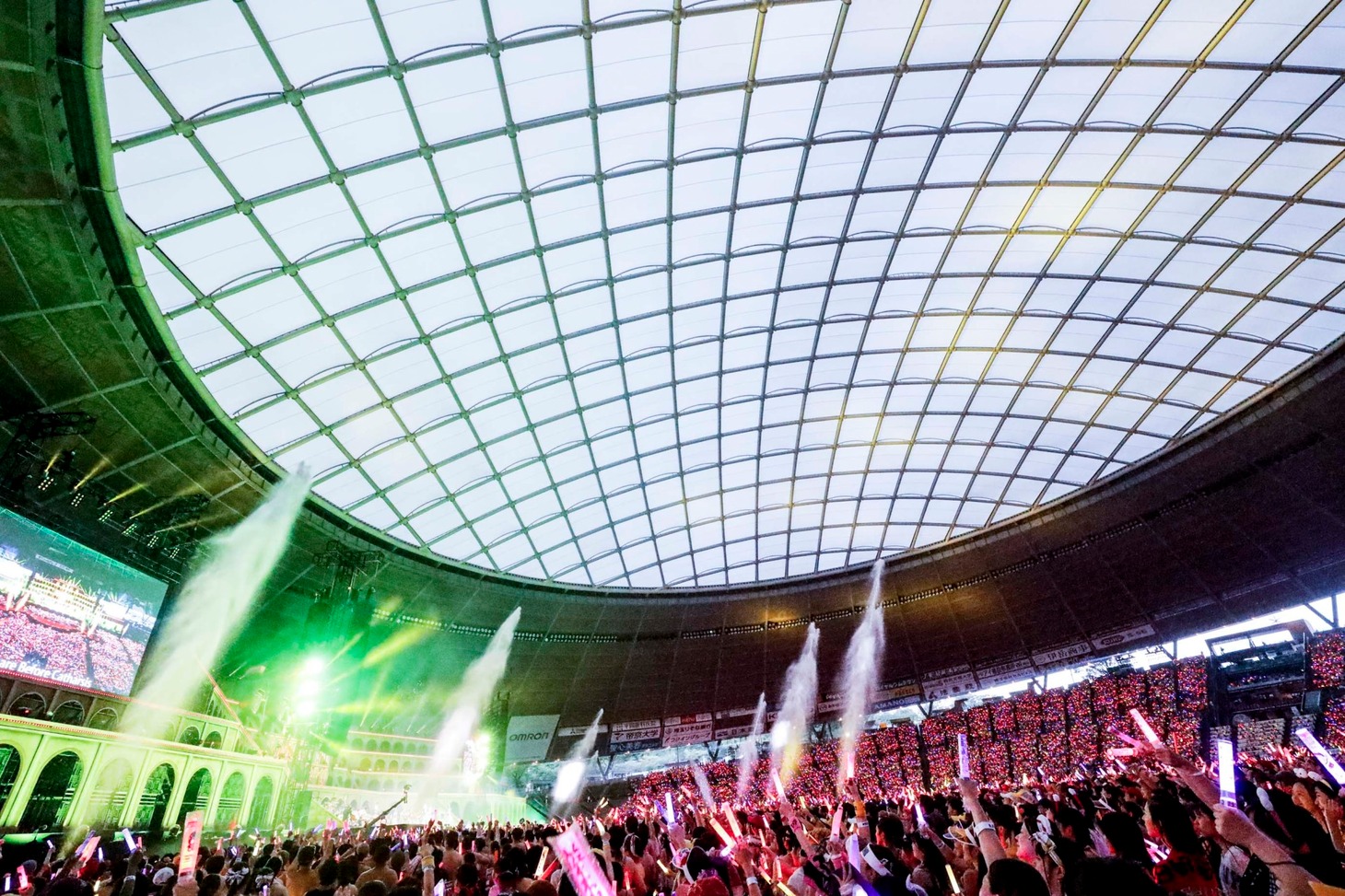 「MomocloMania2019 -ROAD TO 2020- 史上最大のプレ開会式」の様子。